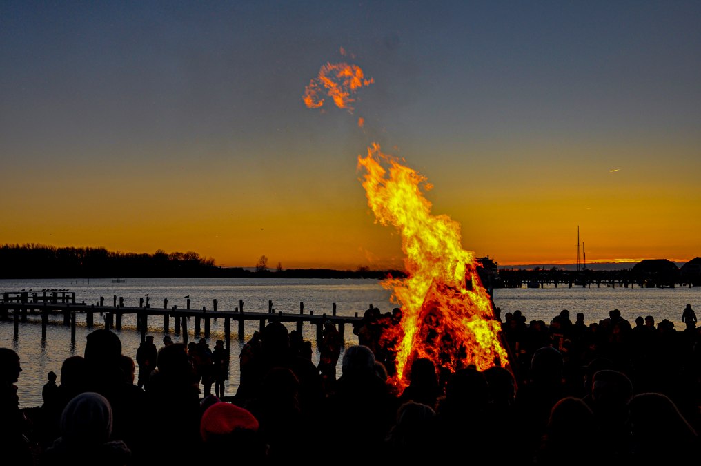 david ogień w Zielone Świątki, &copy; Mathias Druse