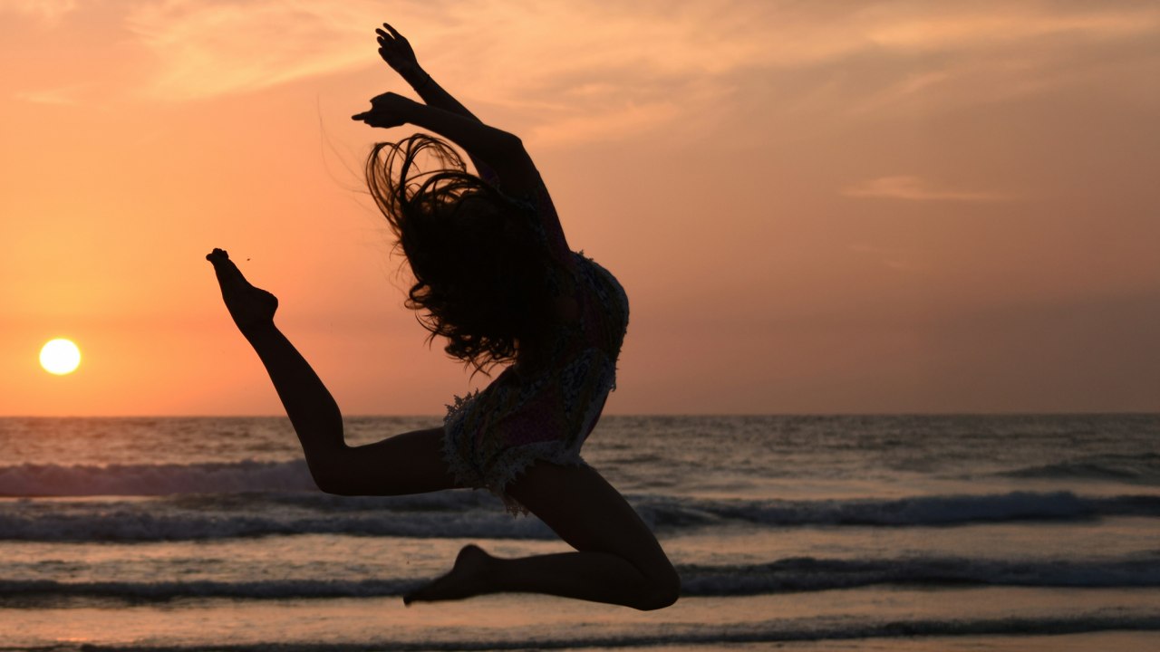 Gratis dans // &copy; Foto von Adriana Aceves auf Unsplash