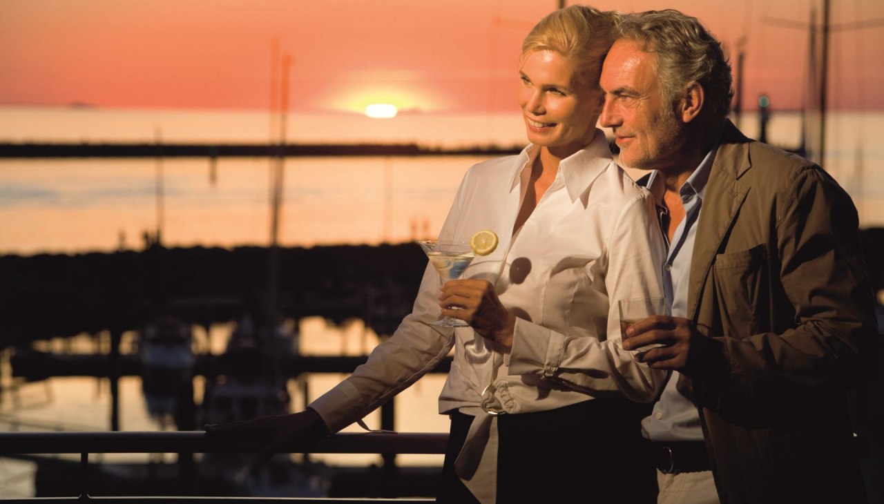 Oddychaj świeżym jesiennym powietrzem i podziwiaj grę kolorów natury., © Yachthafenresidenz Hohe Düne, www.hohe-düne.de