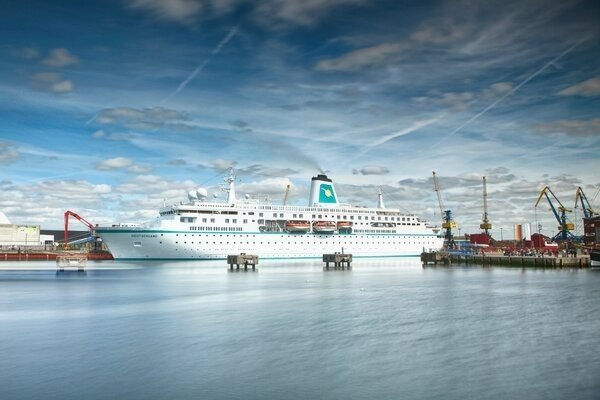 &copy; TZ Wismar, Dock 30