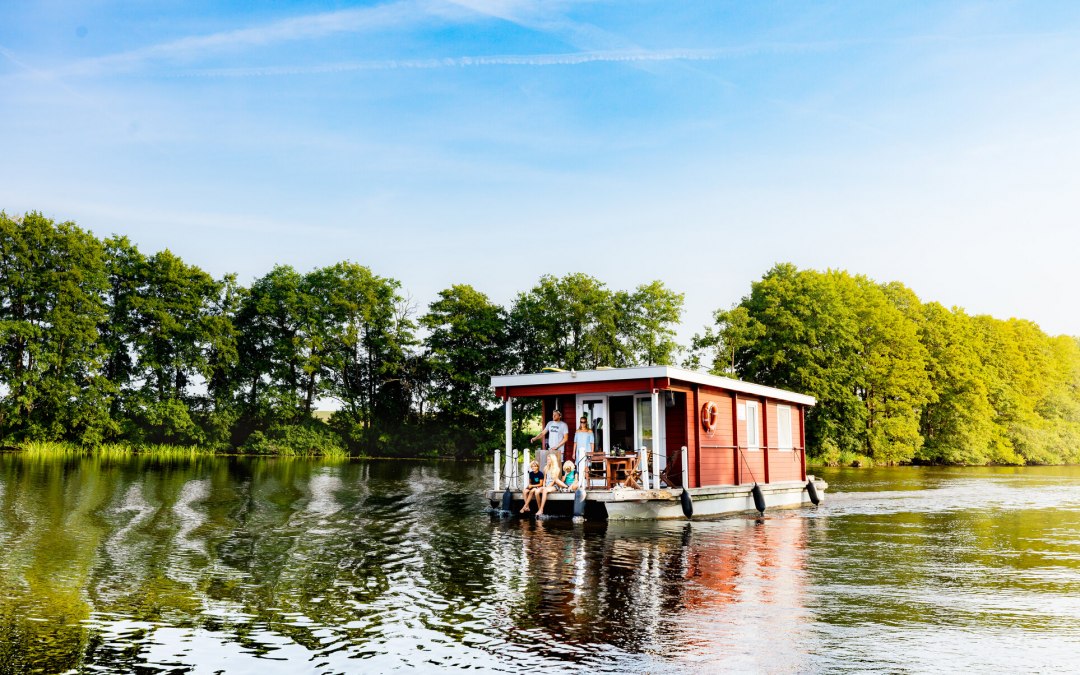 MK_361_Hausboot_Müritzarm_08_18, © TMV/Kirchgessner