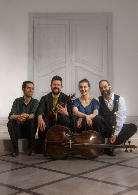 Van links naar rechts: Luis Lorscheider, Christian Voß, Anna Reisener, Felipe Egaña Labrin // © Leo Zwiebel Van links naar rechts: Luis Lorscheider, Christian Voß, Anna Reisener, Felipe Egaña Labrin // © Leo Zwiebel