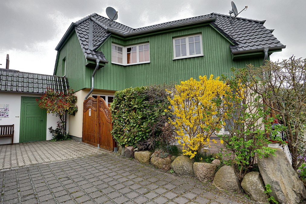 fhtenishuszingst, &copy; Teni's Hus Zingst