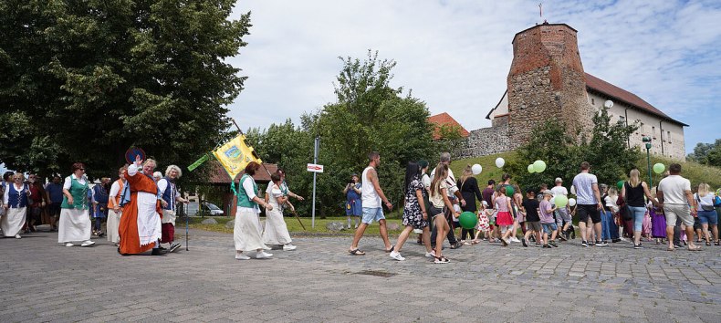 &copy; Burgverein Wesenberg e.V.