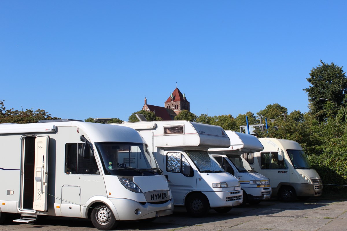 Caravan site with a view of St. Mary's Church in the center of the city, &copy; Petra Fasten