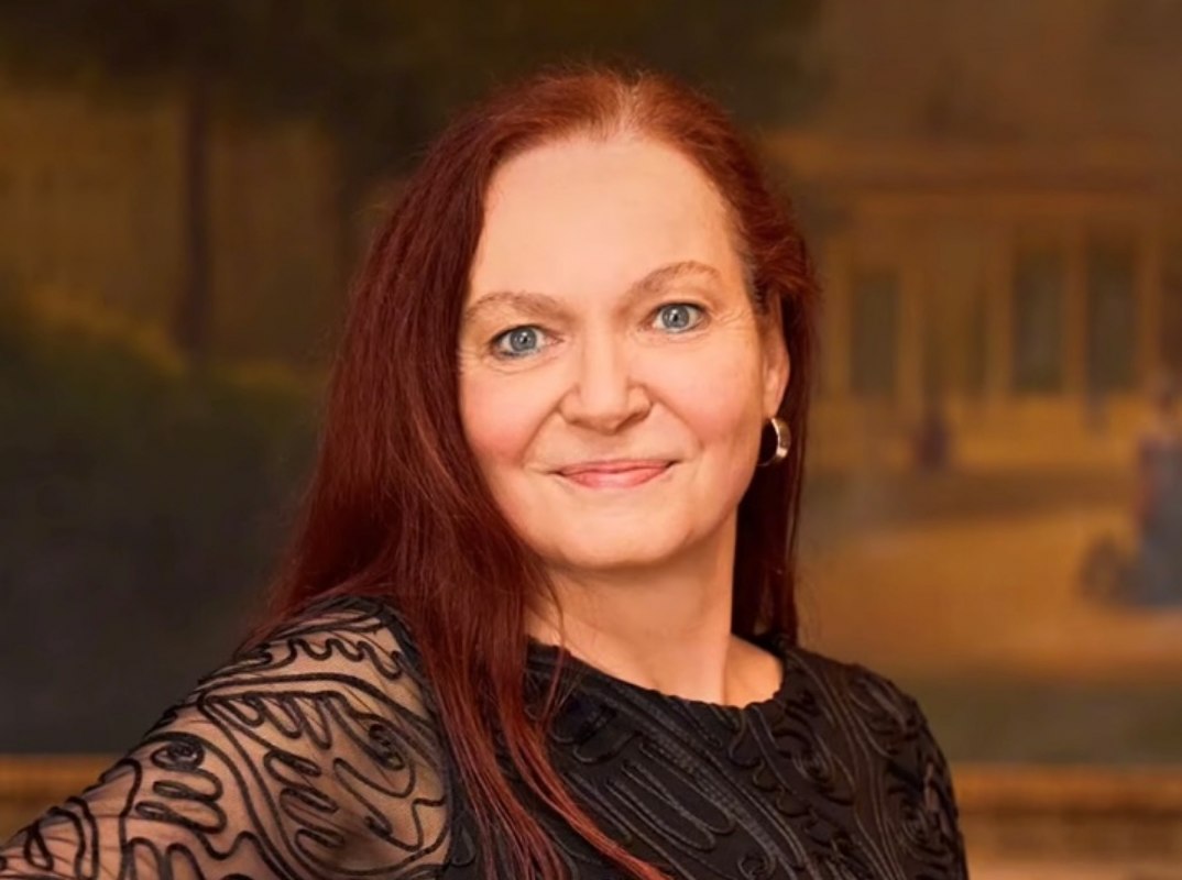 Elke Bügler, the painter from Mecklenburg-Vorpommern. // © Elke Bügler Elke Bügler, the painter from Mecklenburg-Vorpommern. // © Elke Bügler
