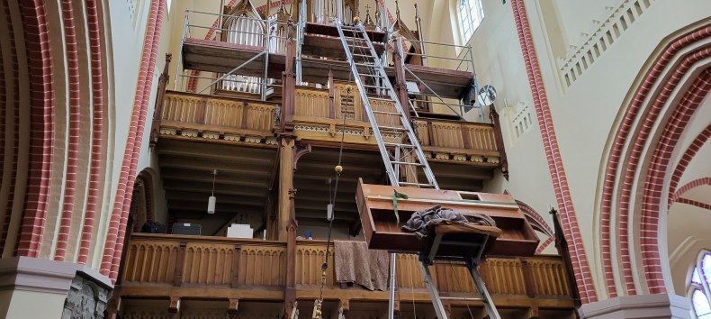Die Lütkemüller-Orgel in Waren während der Sanierung 2025 // © Stephan Fischer Die Lütkemüller-Orgel in Waren während der Sanierung 2025 // © Stephan Fischer