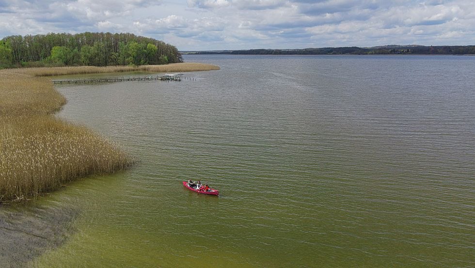 Ontdek het Kummerowermeer per kajak met het gezin, © Tourismusverband Mecklenburgische Seenplatte/Tobias Kramer