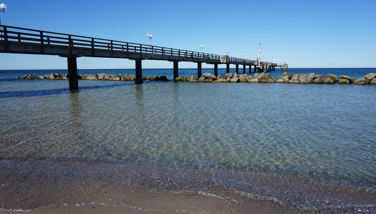 Pier and clear water in the Easter period, © Cindy Wohlrab / KVW Wustrow
