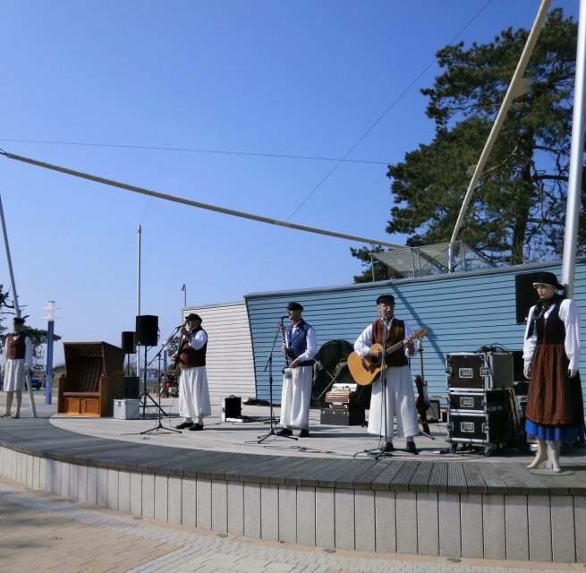 &copy; DeMoenchguterFischkoepp.jpg