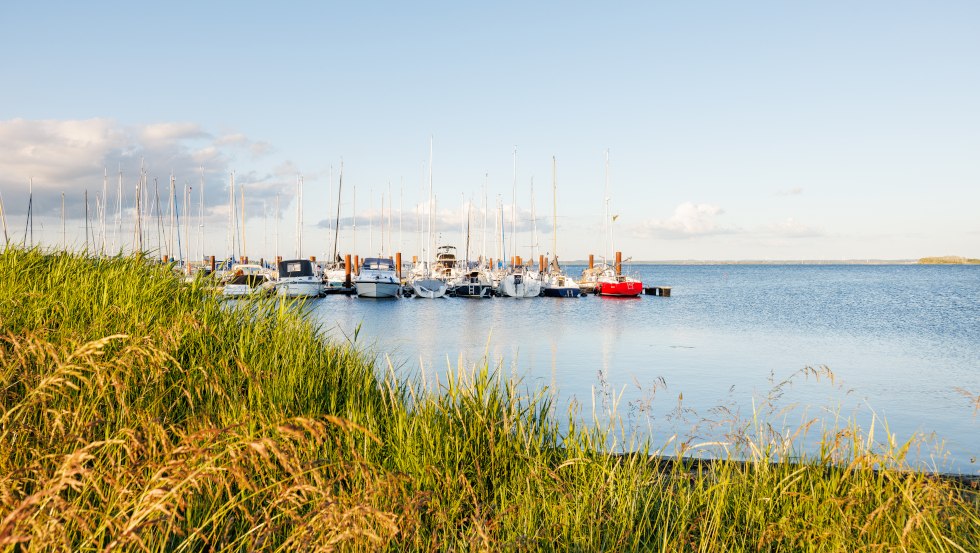 Ośrodek wypoczynkowy Bades Huk_z przyległą przystanią, © Bades Huk Ferienresort