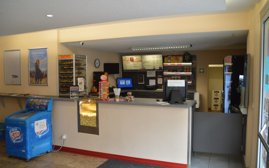 At the cash desk you can get a wide selection of snacks and refreshments., © Wobau Demmin GmbH