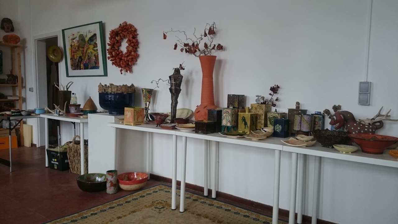 Tentoonstelling en verkoop // &copy; Dr. Hildegard Brekenfeldt