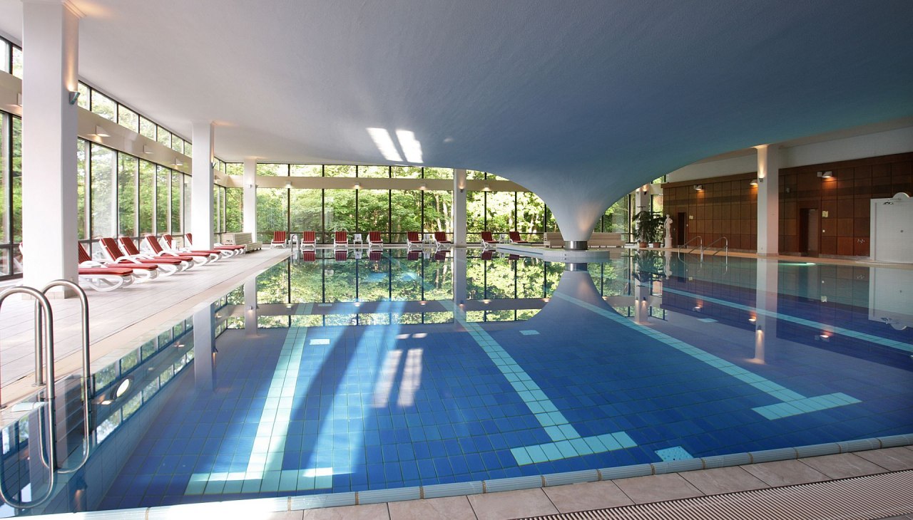 Basen, &copy; Cliff Hotel R&uuml;gen