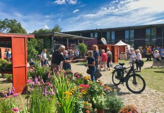 The Schaalsee Biosphere Market at the PAHLHUUS in Zarrentin am Schaalsee. Photo author: Frank Hermann // &copy; Frank Hermann