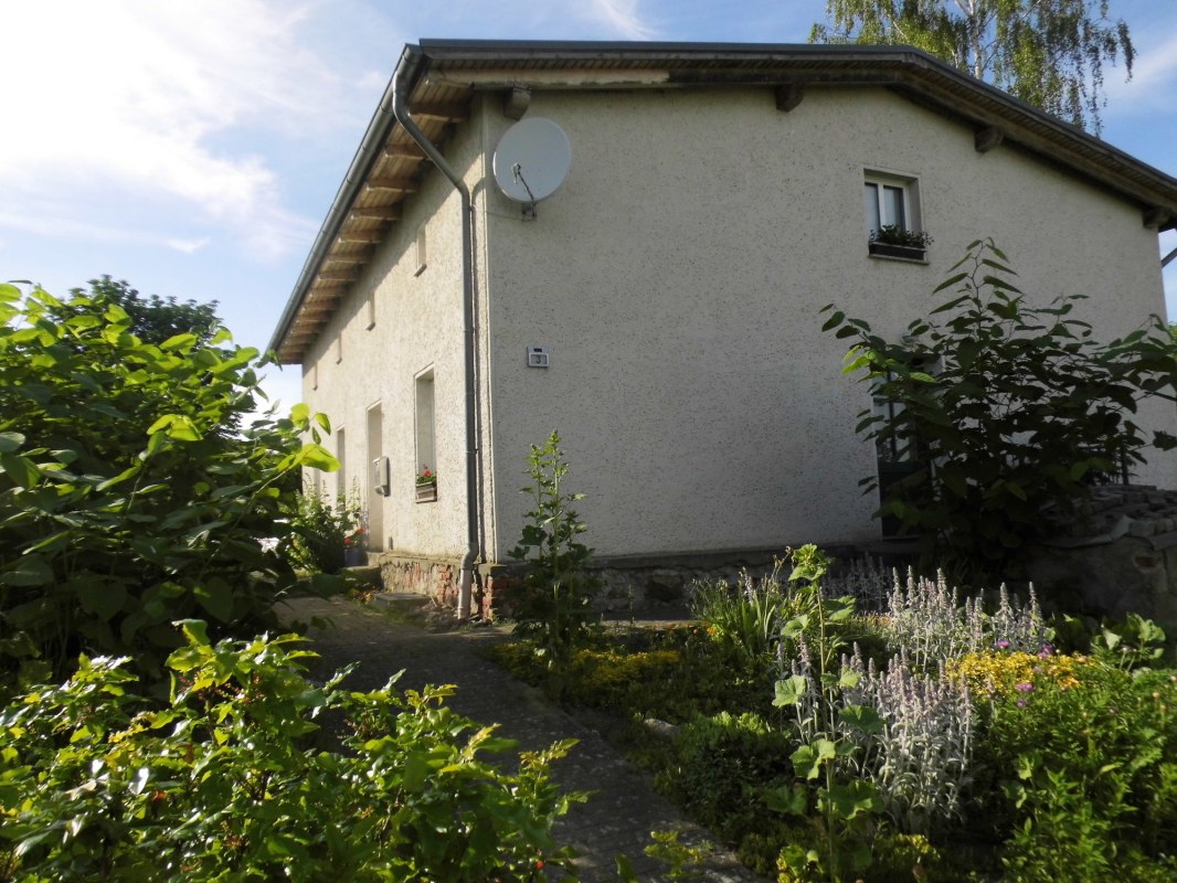 Ingang van de vakantiewoning Gutshof Lebehn, &copy; Claudia Flemming