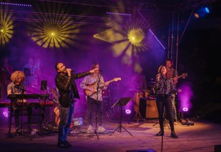 © Phil Collins Tribute Show © Phil Collins Tribute Show