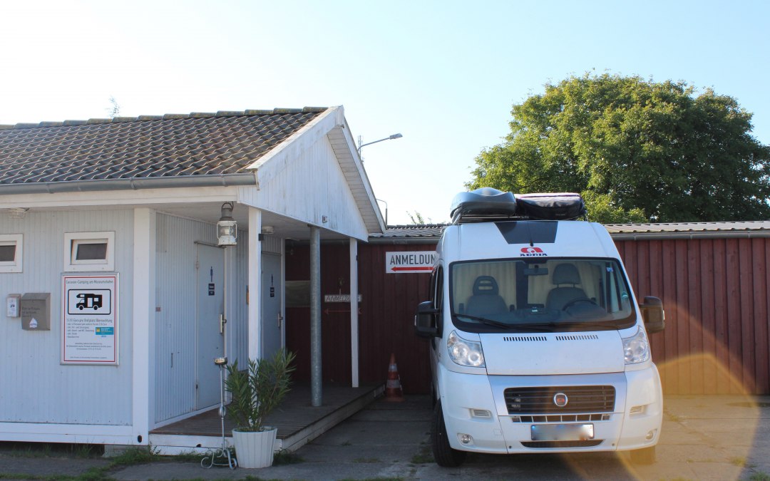 Caravan pitch with registration, © Petra Fasten