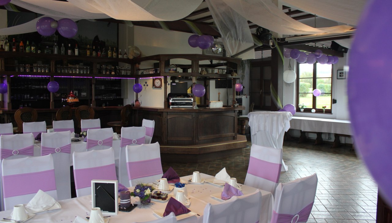 Our hall . Weddings, birthday, funeral service, youth dedication, school enrollment, company party, etc., © Rempliner Wiesenhof Our hall . Weddings, birthday, funeral service, youth dedication, school enrollment, company party, etc., © Rempliner Wiesenhof