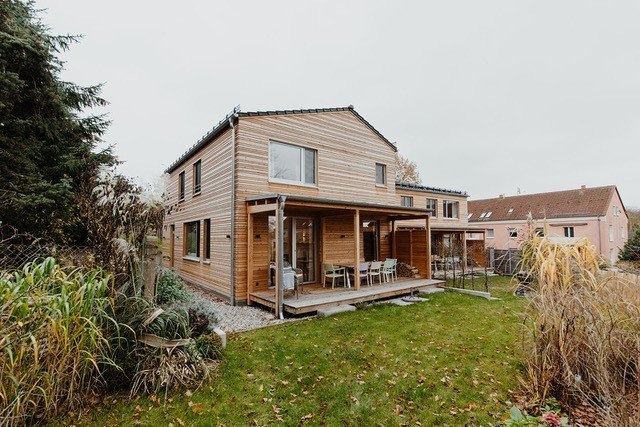 De gezinsvriendelijke en duurzame vakantiehuizen voor maximaal 8 personen op Usedom liggen dicht bij de Oostzee, het strand en de strandboulevard., © Ulrike Gerasch/Elena Krämer