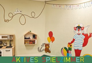 &copy; 335176383015101