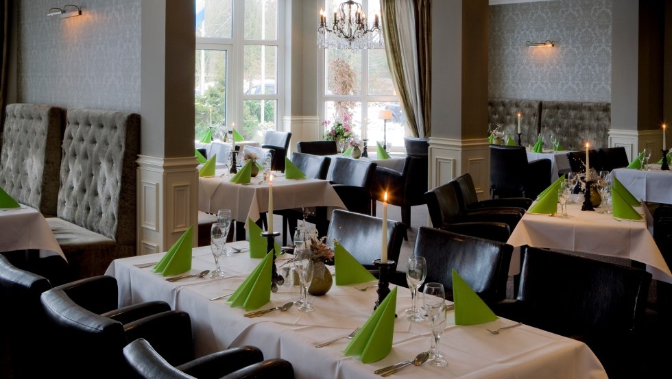 Geniet van een 3-gangen truffelmenu bij romantisch kaarslicht, © Van der Valk Landhotel Spornitz