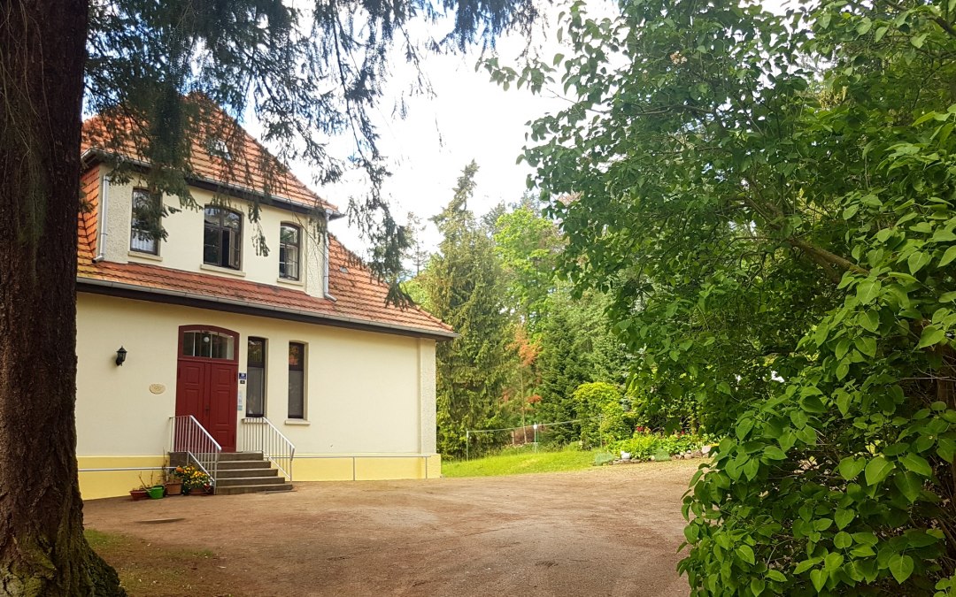 Podjazd do domu, © Inge Grell