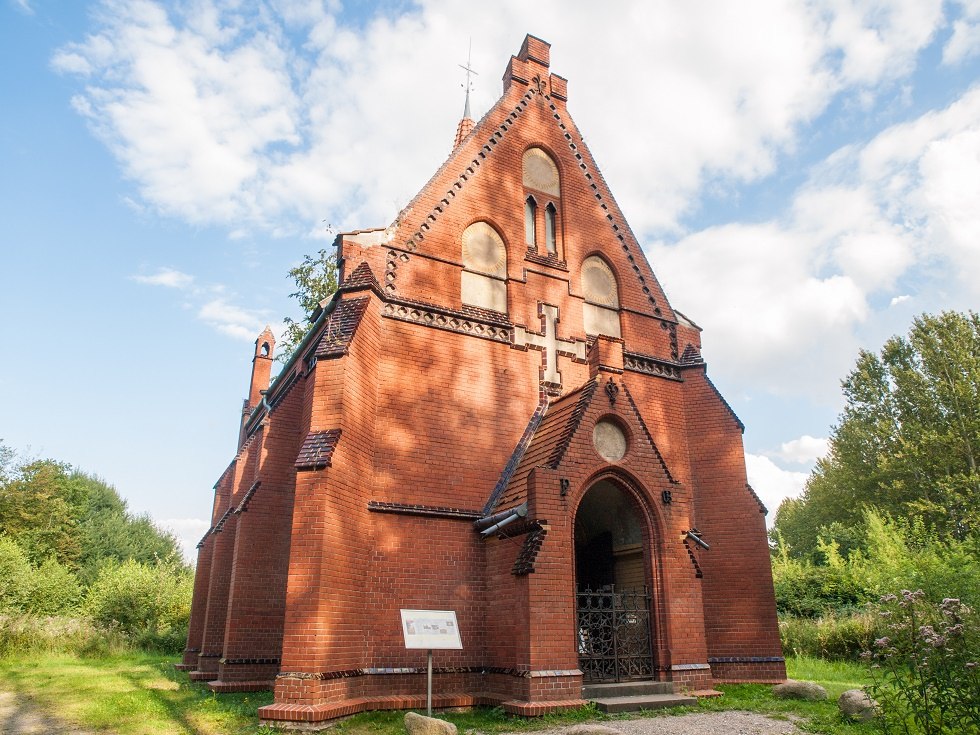 wejście do kościoła // &copy; Frank Burger