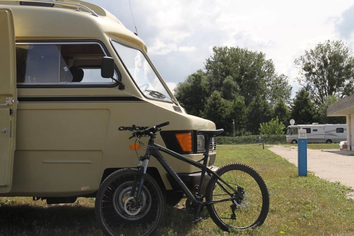 Müritz można również zwiedzać na rowerze. // © KUHNLE-TOURS Müritz można również zwiedzać na rowerze. // © KUHNLE-TOURS