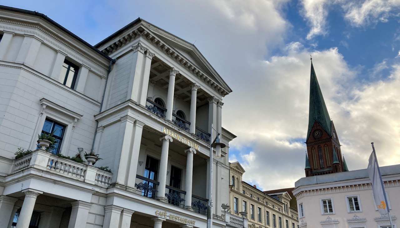 Budynek Fundacji Kücken w Pfaffenteich w Schwerinie., © Stadtmarketing Gesellschaft Schwerin Budynek Fundacji Kücken w Pfaffenteich w Schwerinie., © Stadtmarketing Gesellschaft Schwerin
