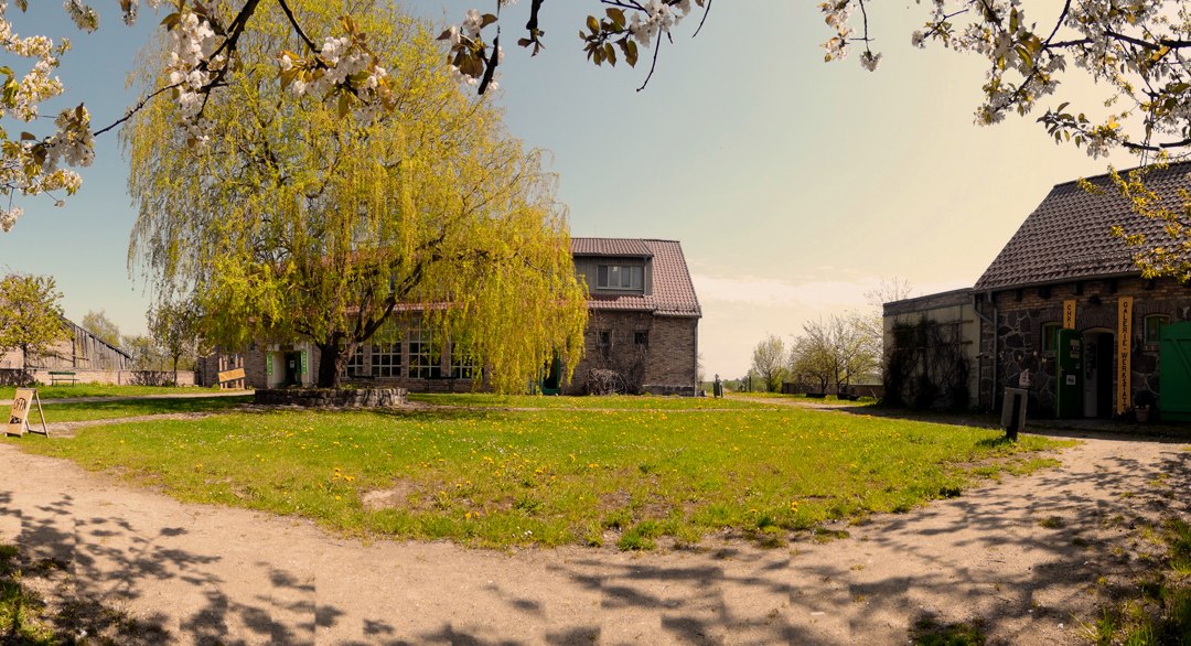 Hof2, © KUNSTHANDWERKERHOF THOMSDORF