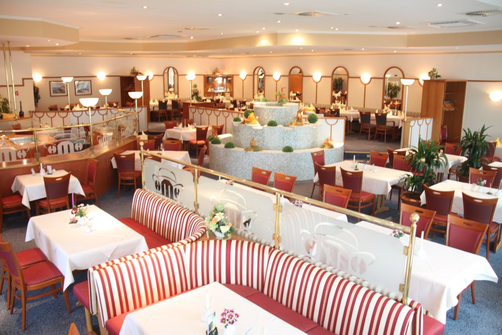 Restaurant "To the new oak, © Hotel An der Hasenheide Restaurant "To the new oak, © Hotel An der Hasenheide