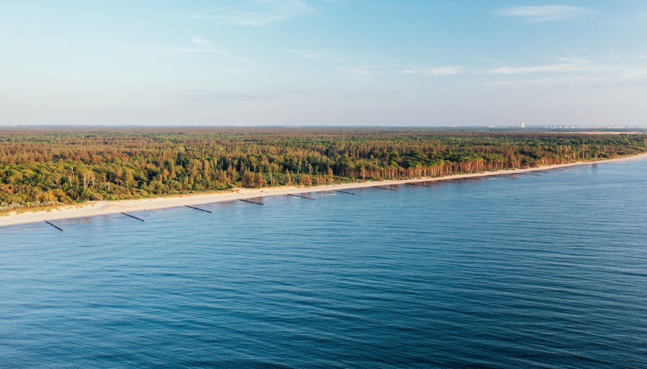 Aerial view of the beach at Rostock-Torfbrücke in the Rostock Heath, © TMV/Gänsicke