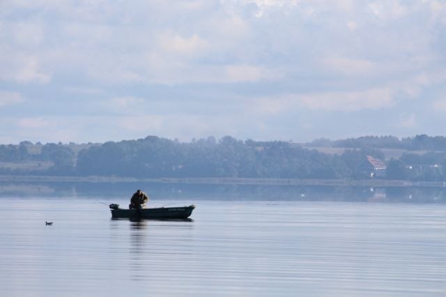 Sportvissers op het Kummerow-meer, © Briese