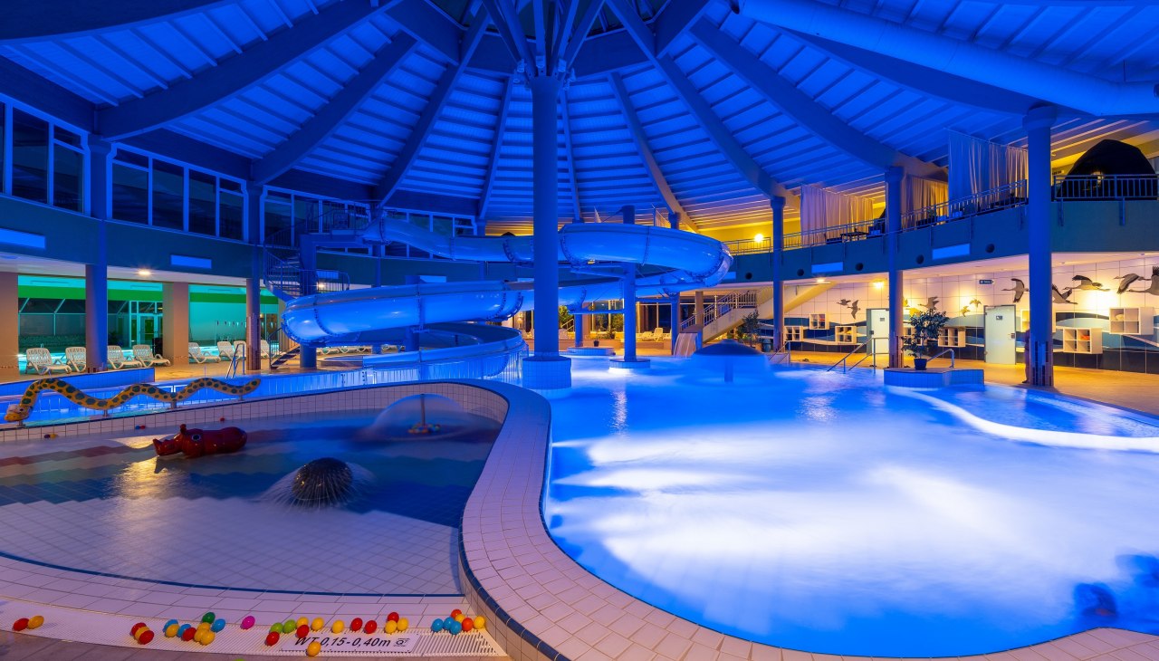 Bathing area at the MüritzTherme, just a 3-minute walk away, © MüritzTherme Bathing area at the MüritzTherme, just a 3-minute walk away, © MüritzTherme