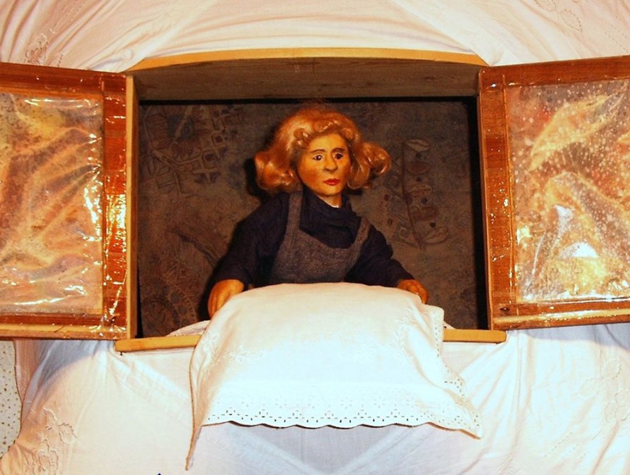 ernst-heiter_vrouw-holle-w_1, © Figurentheater Ernst Heiter