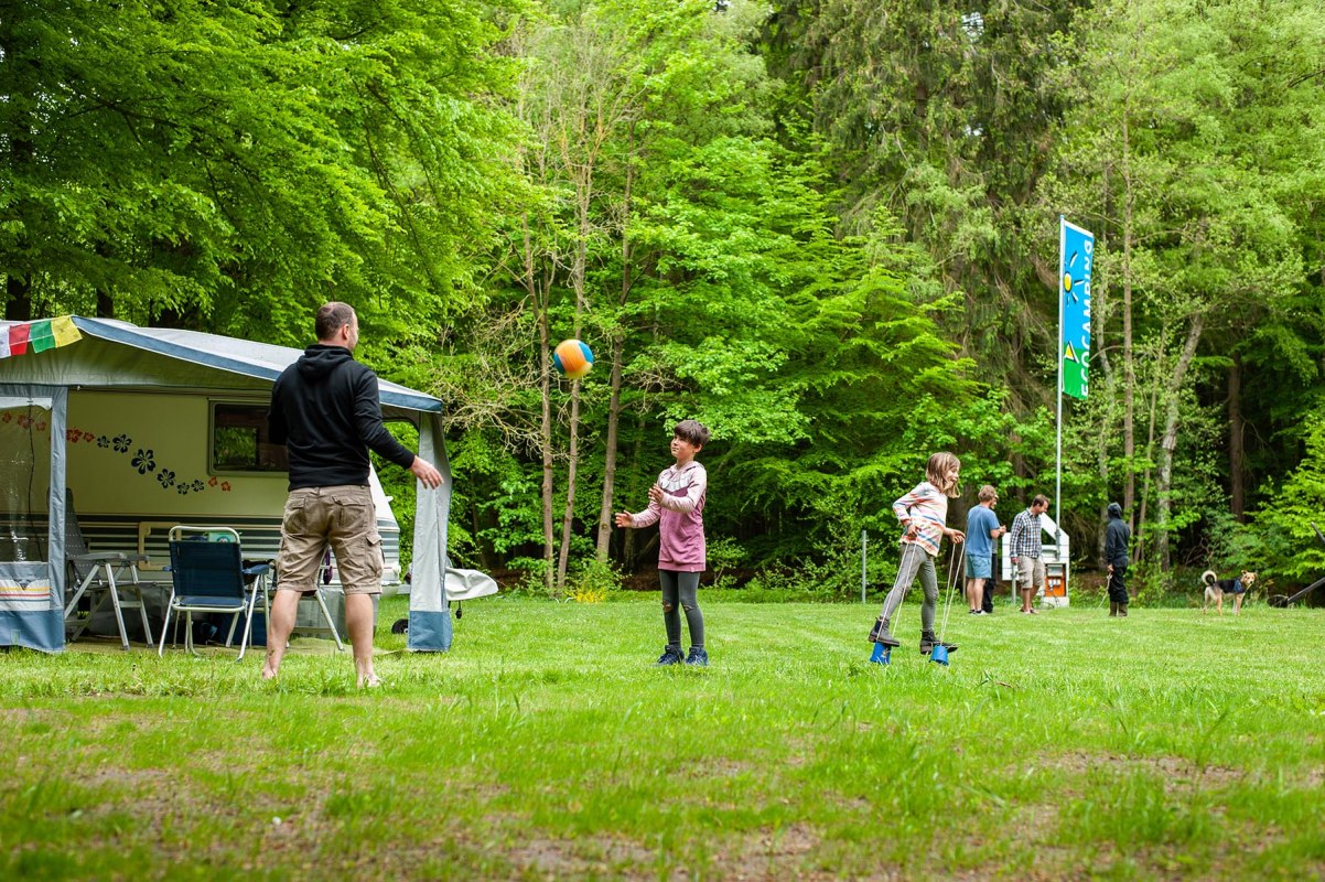 Ruimte voor tenten en campers // &copy; Heike Eickholt