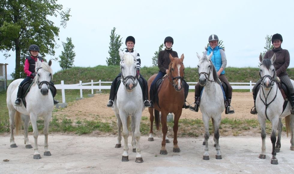 Riding pleasure and fun together - that's Anika's vacation and adventure farm // © Anikas Urlaubs- und Erlebnishof/ Markgraf Riding pleasure and fun together - that's Anika's vacation and adventure farm // © Anikas Urlaubs- und Erlebnishof/ Markgraf