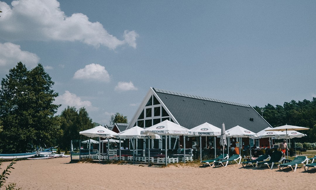 Klub plażowy - bar na plaży w Fleesensee, © ROBINSON Club Fleesensee