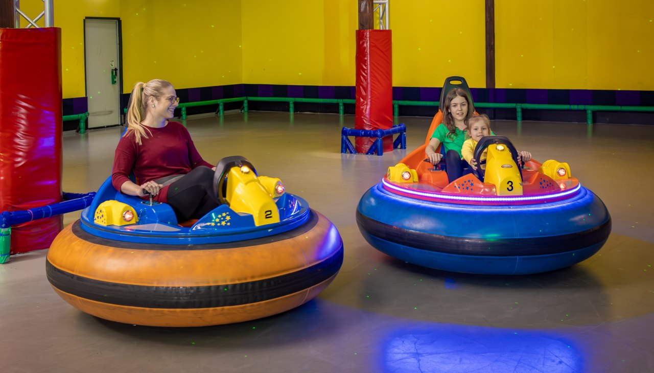 Voertuigen met luchtbanden, © Antje Viergutz Voertuigen met luchtbanden, © Antje Viergutz