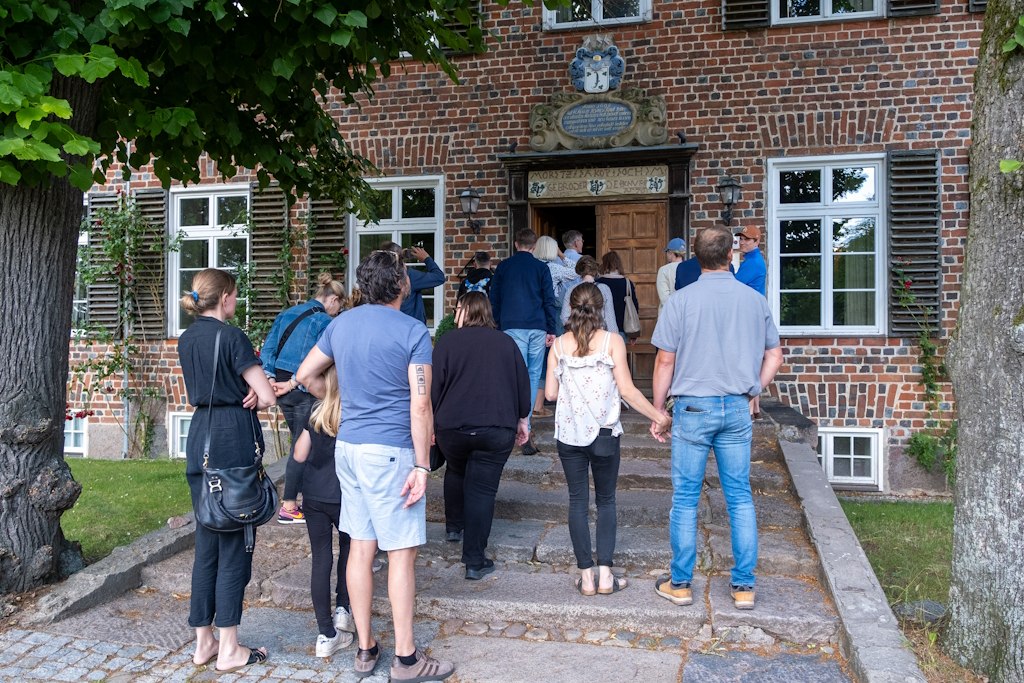 Historical tour of the Ludorf estate ensemble // © Gutshaus Ludorf Historical tour of the Ludorf estate ensemble // © Gutshaus Ludorf