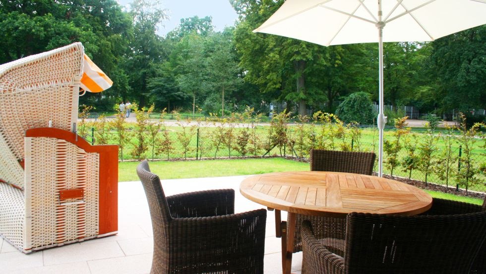 Outdoor terrace, Kurparkresidenz Warnemünde // © Kurparkresidenz Warnemünde Outdoor terrace, Kurparkresidenz Warnemünde // © Kurparkresidenz Warnemünde