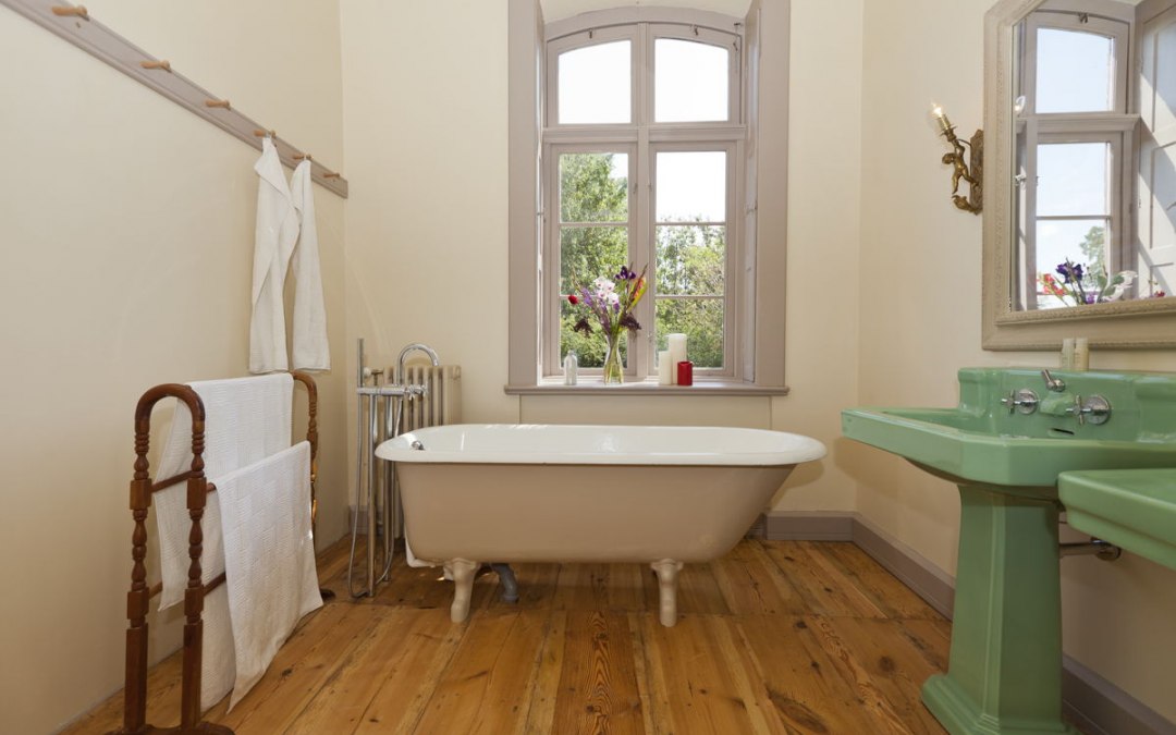 Badkamer in de vakantiewoning Rheinsberg in het landhuis Lexow, © Gutshaus Lexow