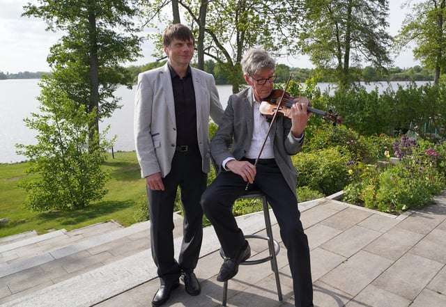 Rosenbusch Möbius, © werk3 Rosenbusch Möbius, © werk3