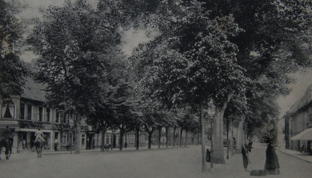 Ludwigslust Schlossstraße, © Bernd Wolschläger Ludwigslust Schlossstraße, © Bernd Wolschläger