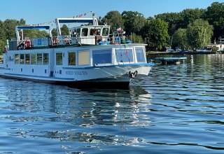 passenger ship "Mudder Schulten" // &copy; Sebastian L&uuml;demann