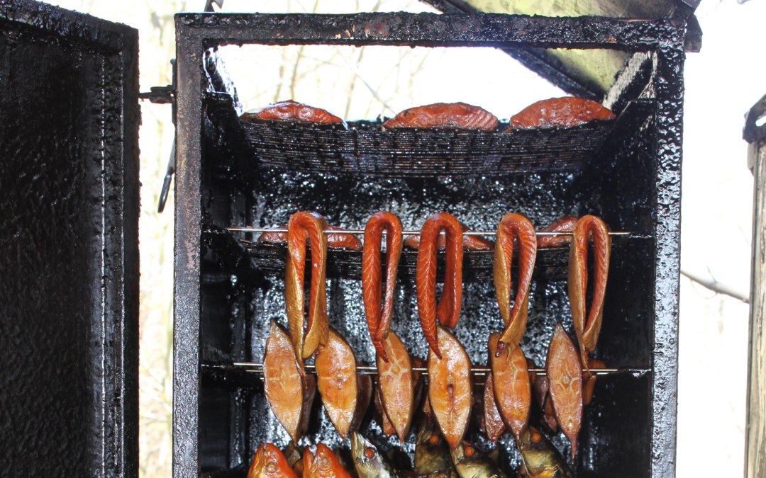 The smoker in the show smokehouse "Zur Reuse" at the port Althagen, © Marie Klus