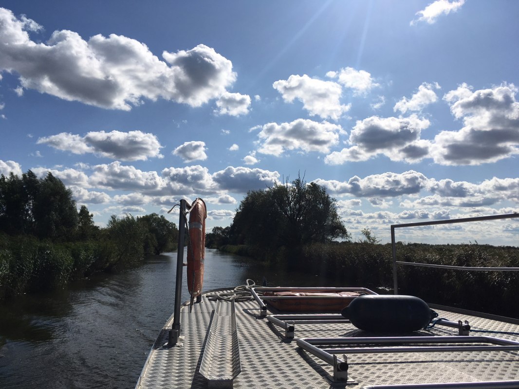 Rejs na południe po jeziorze Kummerow, © A.Groh Rejs na południe po jeziorze Kummerow, © A.Groh