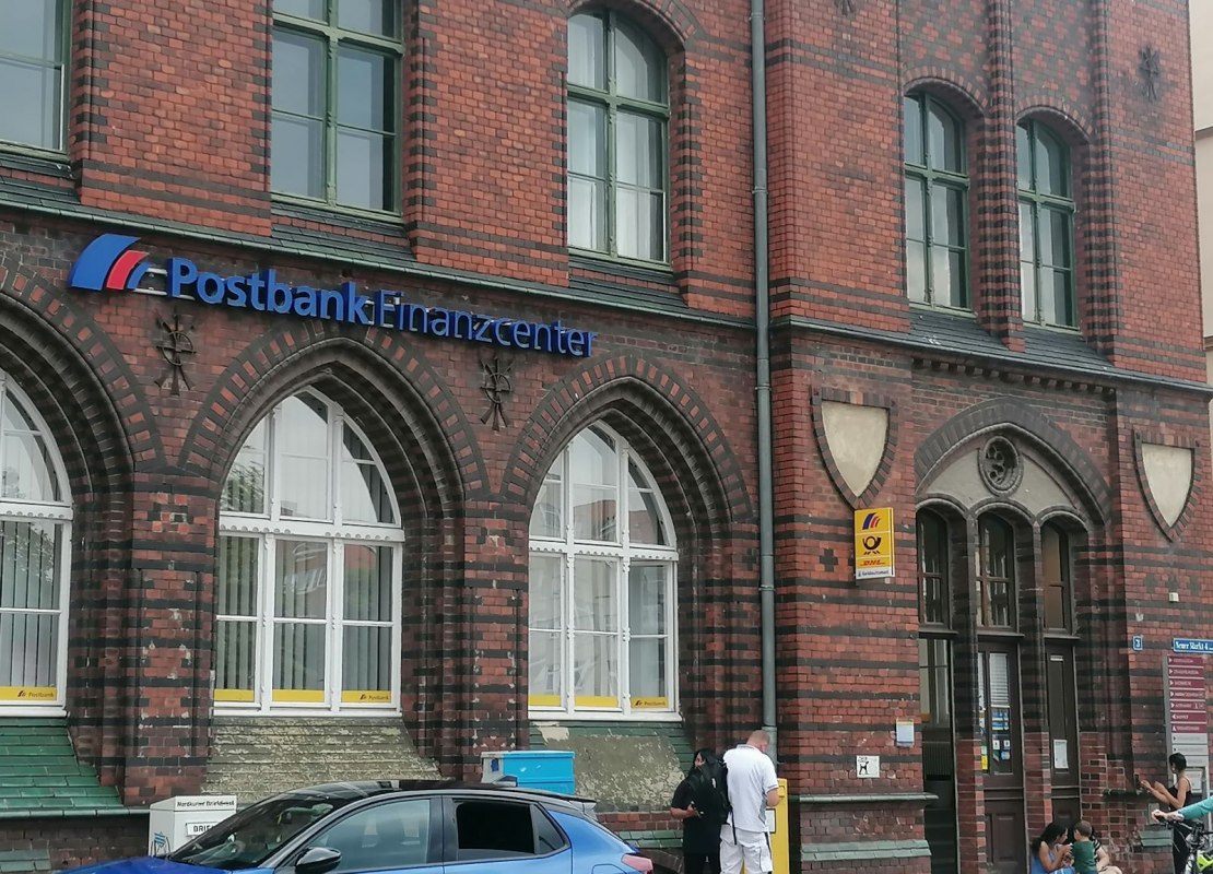 Postbank, &copy; TZ HST