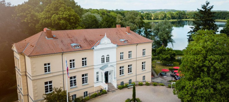 &copy; B&ouml;ttcher